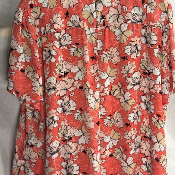 Liz Claiborne Vibrant Coral Floral Top - Picture 3 of 4